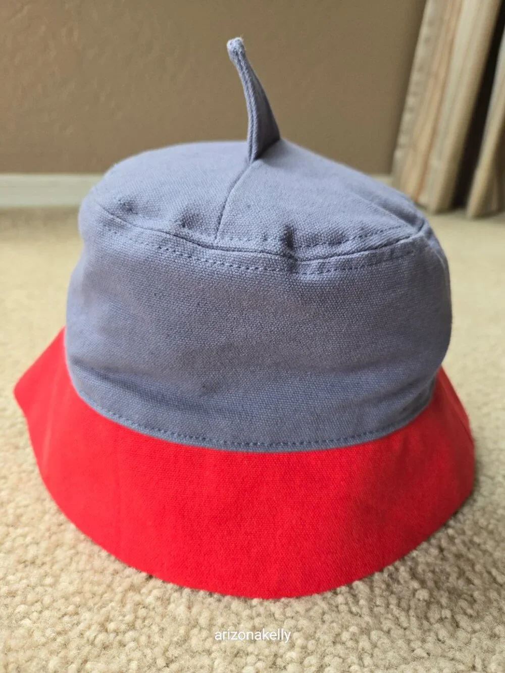 NWT Mini Boden Shark Hat Cotton Kids MED Child Youth